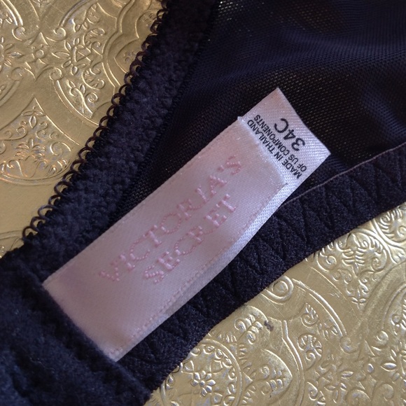 Very sexy black lace bra with wide straps - Picture 6 of 6